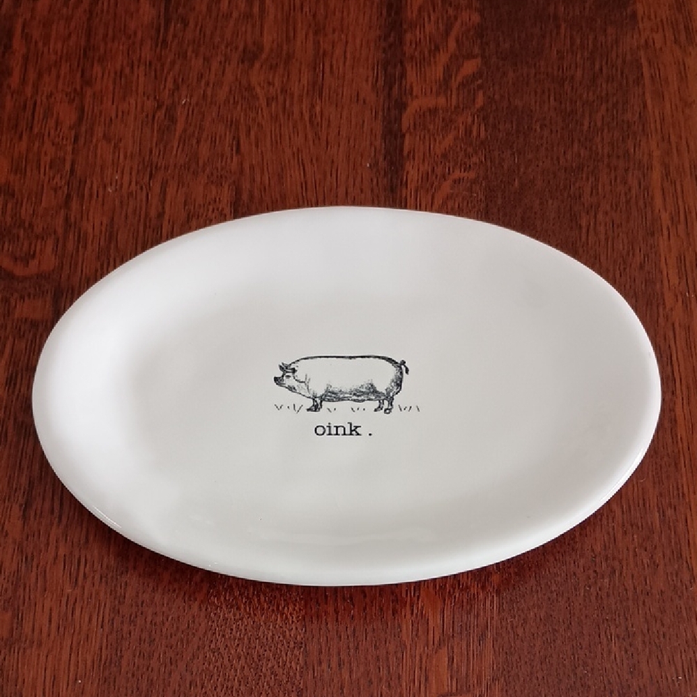 Rae Dunn Magenta Farmyard Oval "Oink" Pig Plate b500